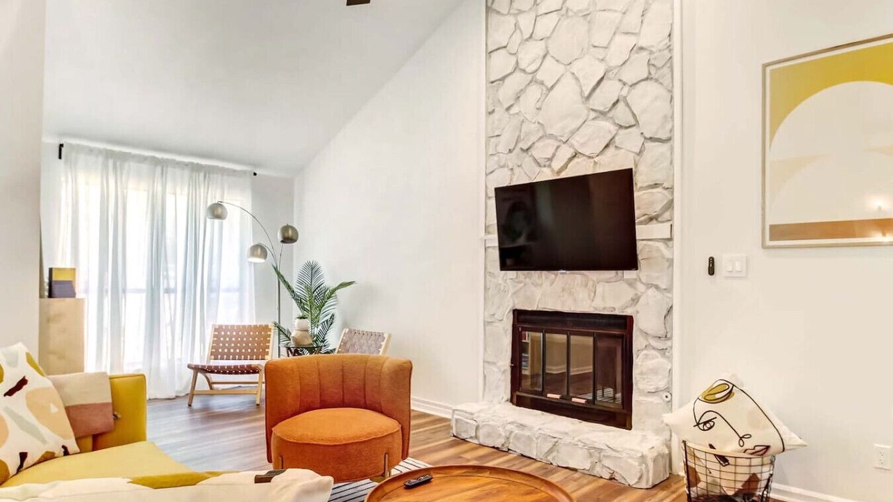 Photo of Livingroom in Montgomery