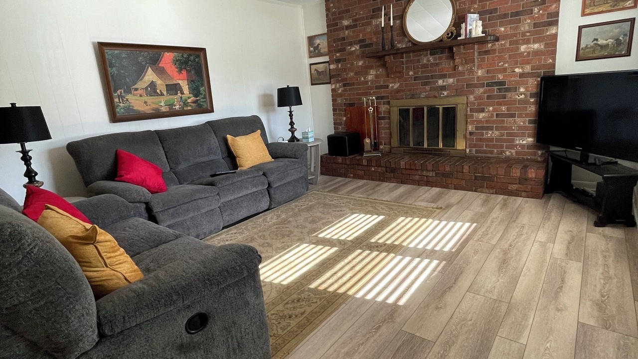 Photo of Livingroom in Coffee County