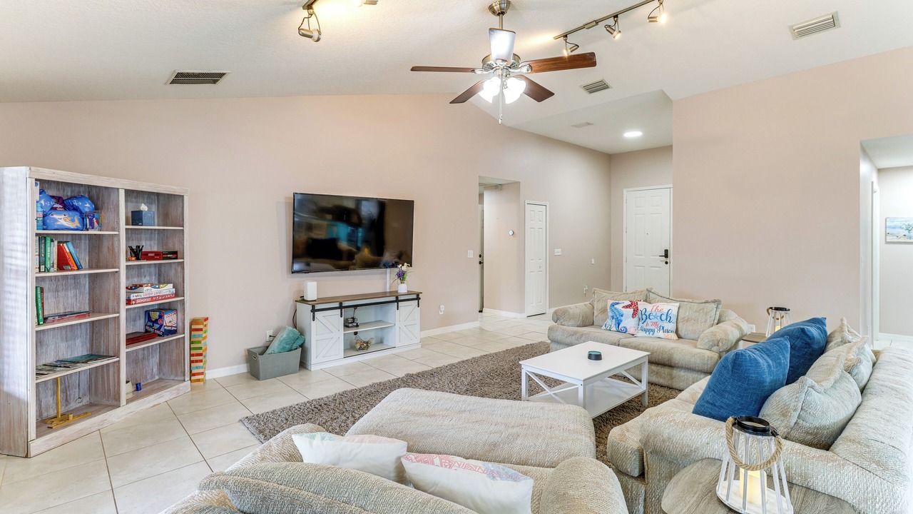 Photo of Livingroom in Vero Lake Estates