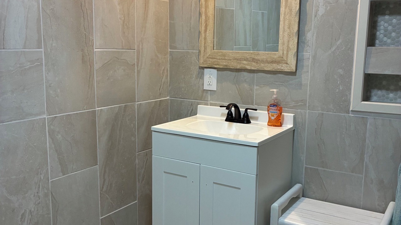 Photo of Bathroom in Beaufort