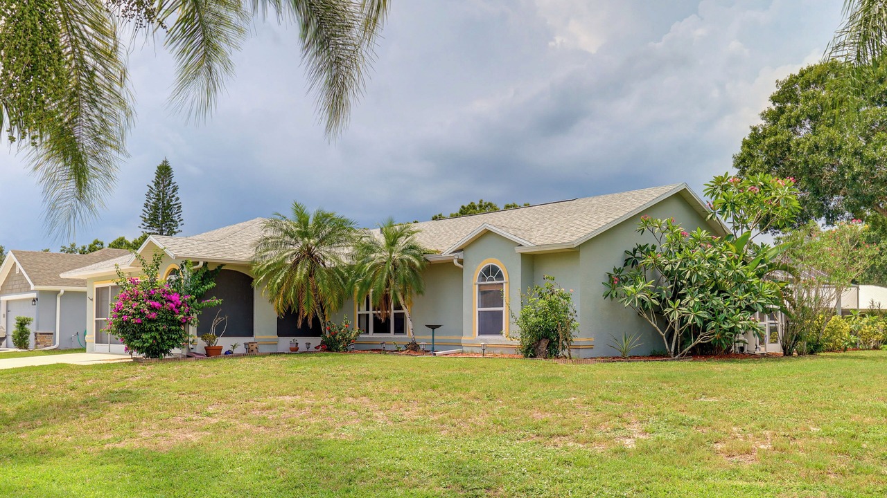 Photo of Outdoor in Sebastian Highlands