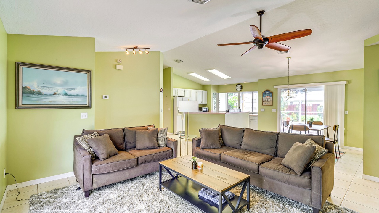 Photo of Livingroom in Sebastian Highlands