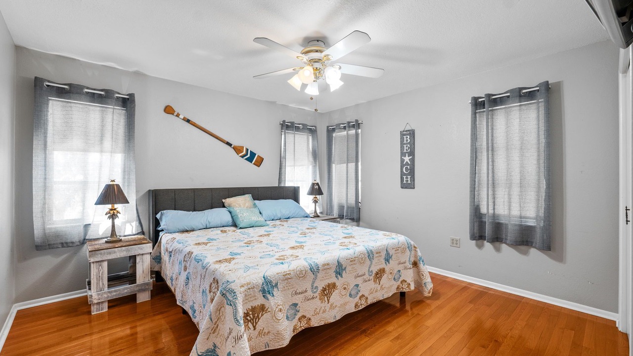 Photo of Bedroom in Madeira Beach