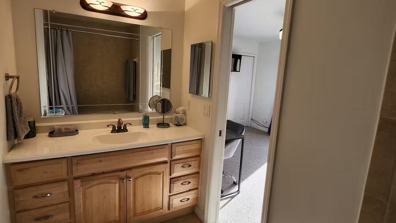 Photo of Bathroom in New Melbourne Beach