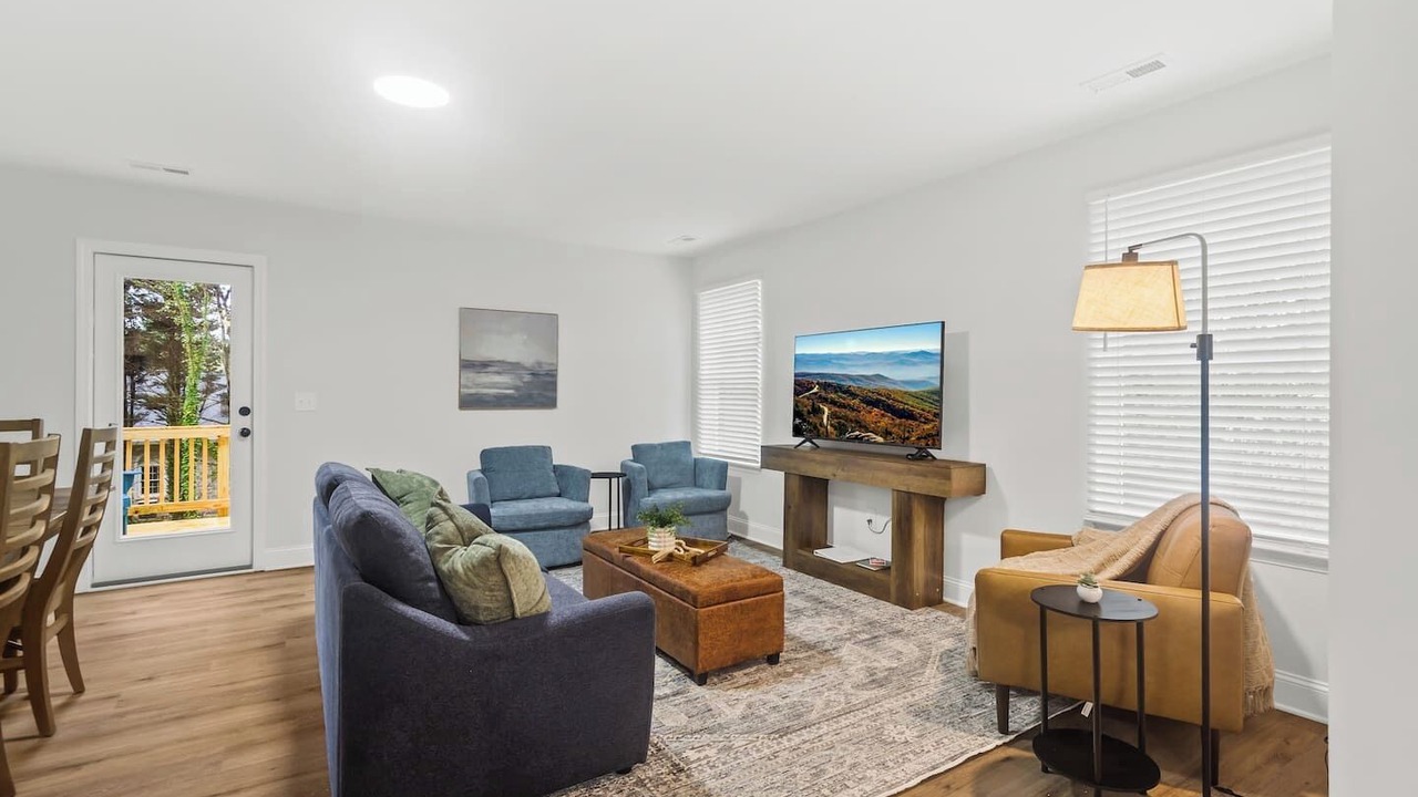 Photo of Livingroom in Taylors
