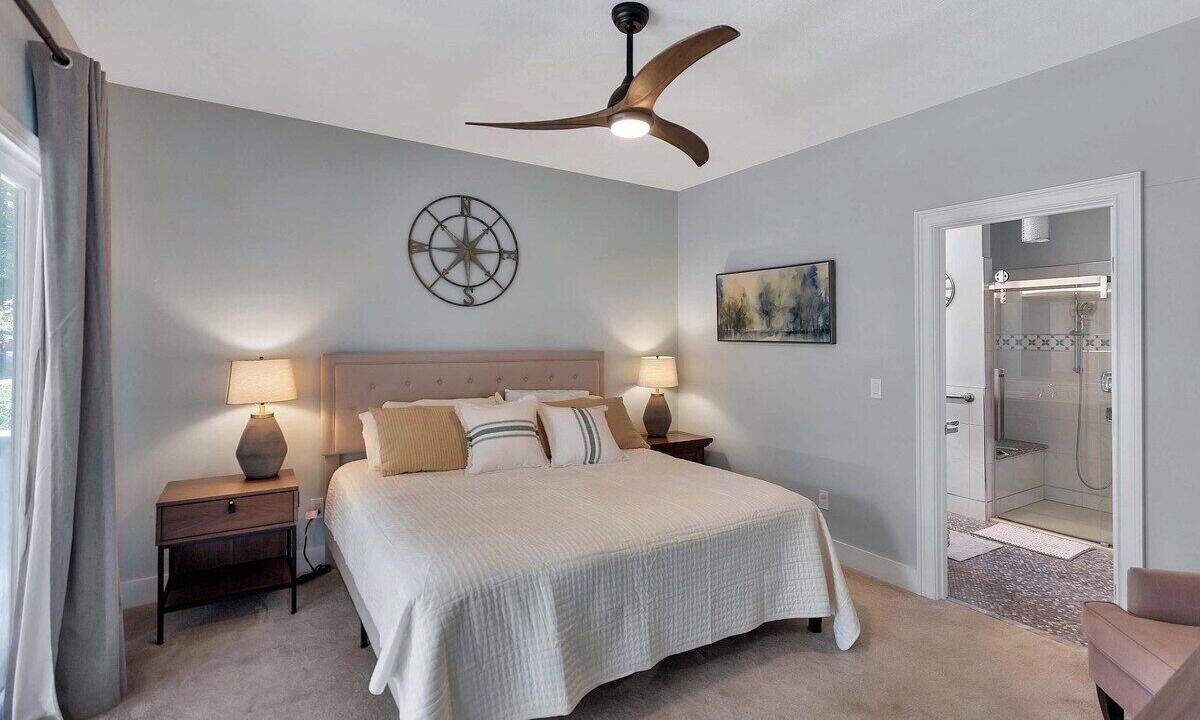 Photo of Bedroom in Salem