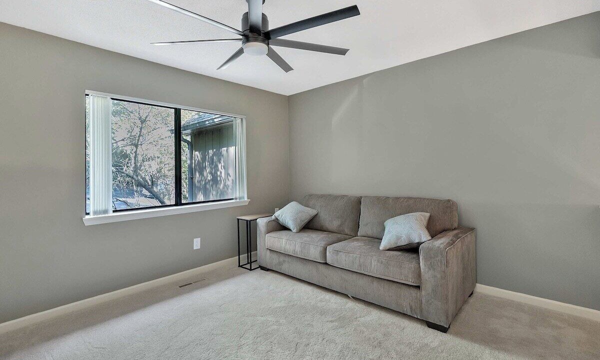 Photo of Livingroom in Salem