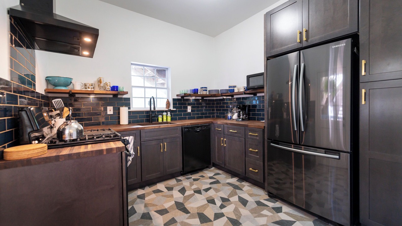 Photo of Kitchen in Thomas Square