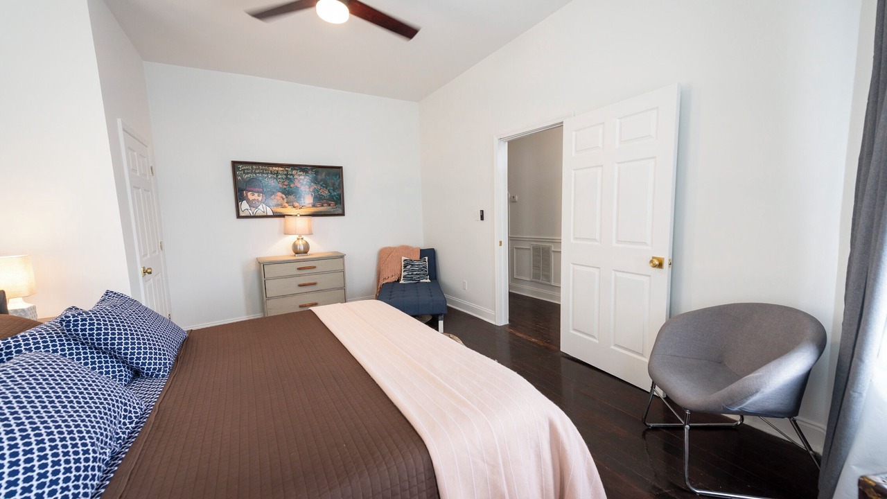 Photo of Bedroom in Thomas Square