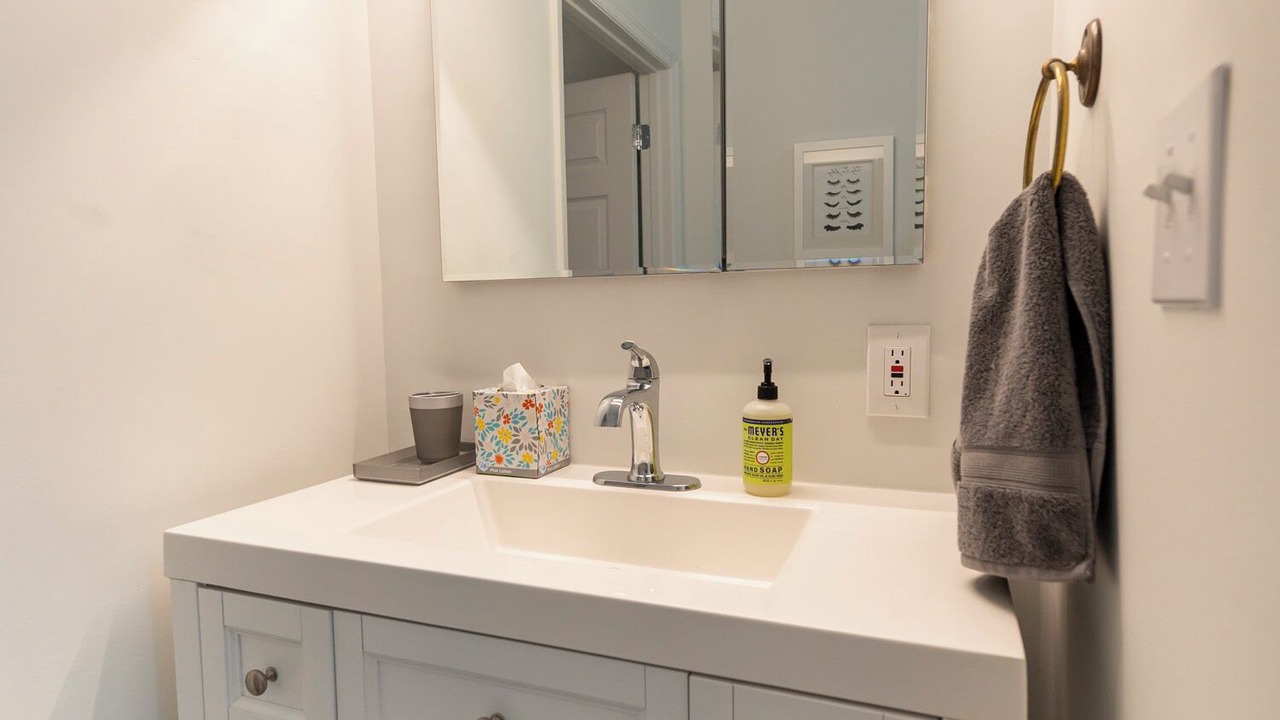 Photo of Bathroom in Thomas Square