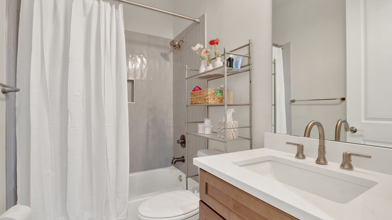Photo of Bathroom in Hitch Village - Fred Wessels Homes