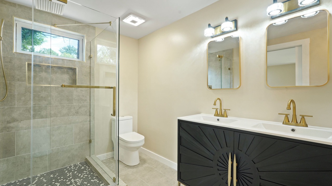 Photo of Bathroom in Pembroke