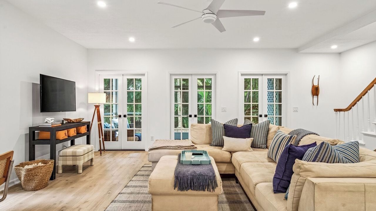 Photo of Livingroom in Wabasso Beach