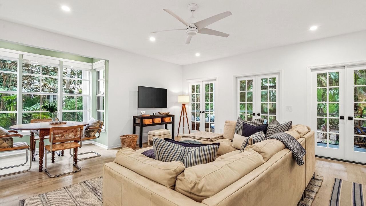 Photo of Livingroom in Wabasso Beach