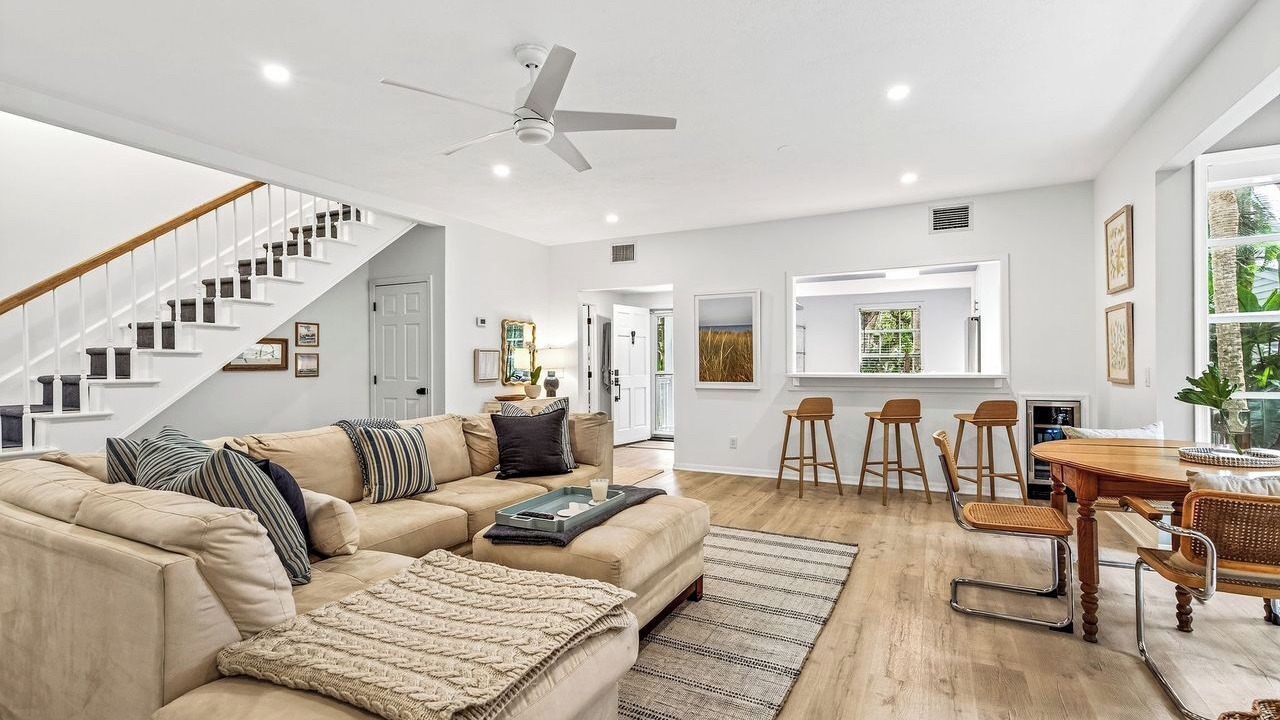 Photo of Livingroom in Wabasso Beach