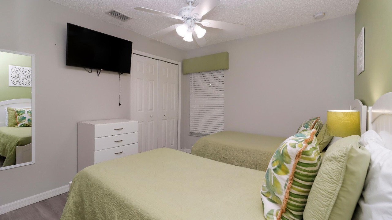 Photo of Bedroom in Seasons