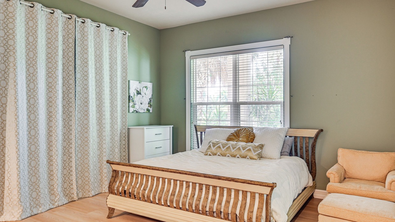 Photo of Bedroom in Kings Lake