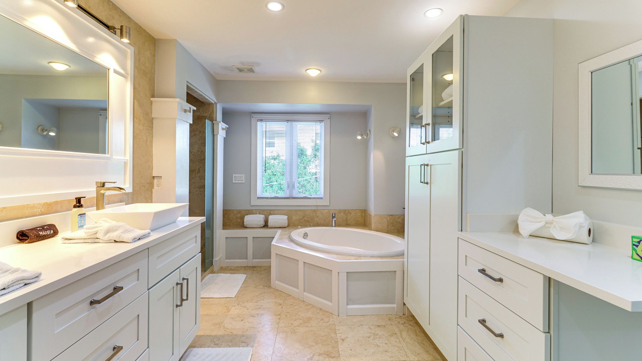 Photo of Bathroom in Summerplace