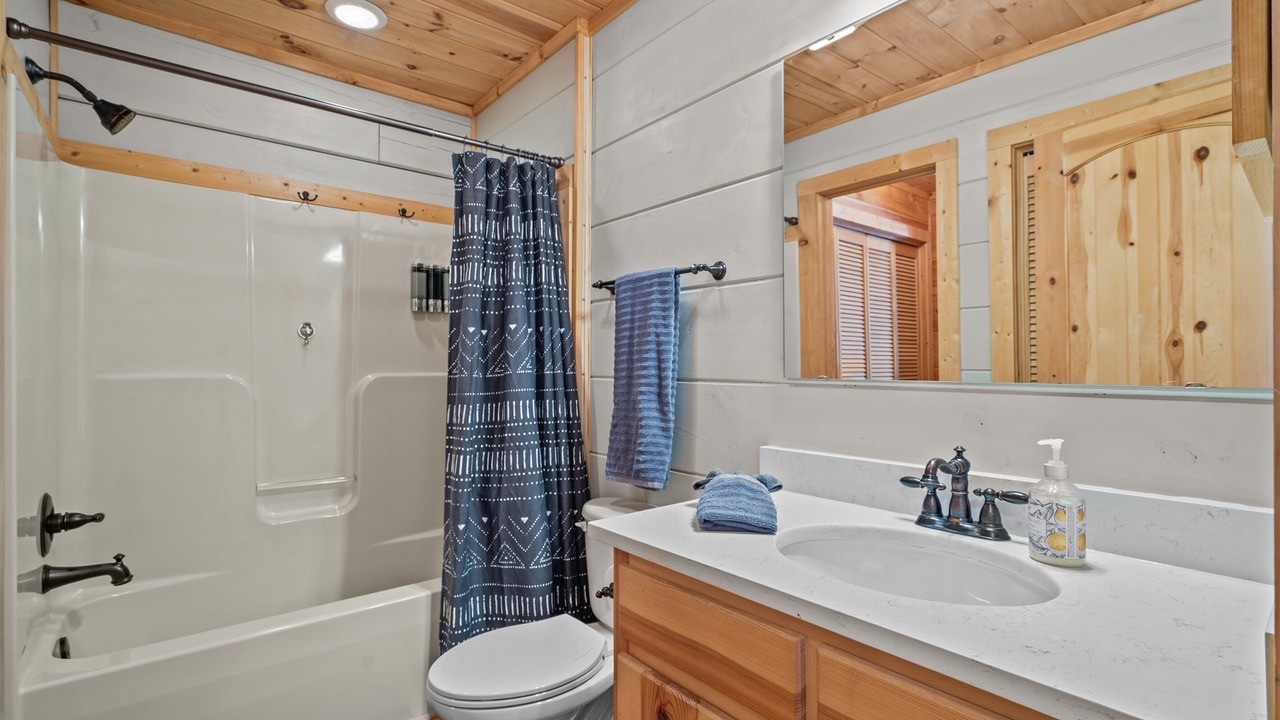 Photo of Bathroom in Seneca