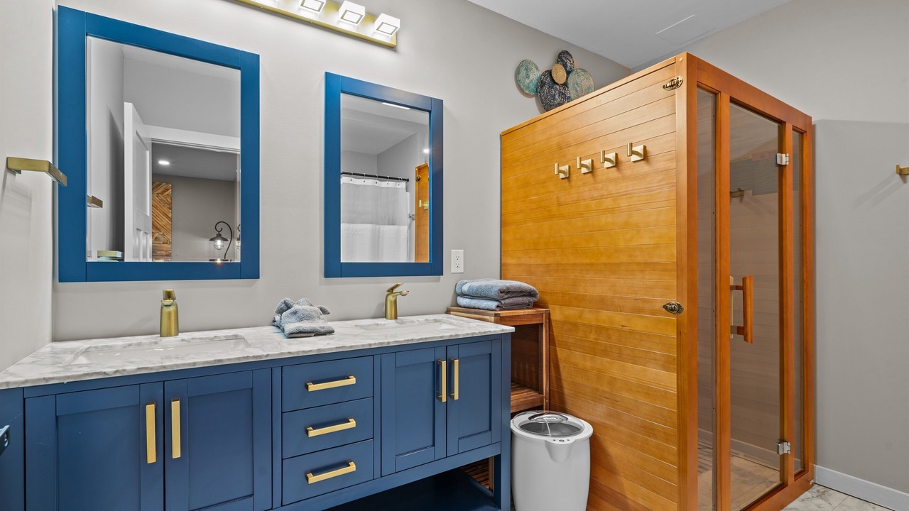 Photo of Bathroom in Seneca