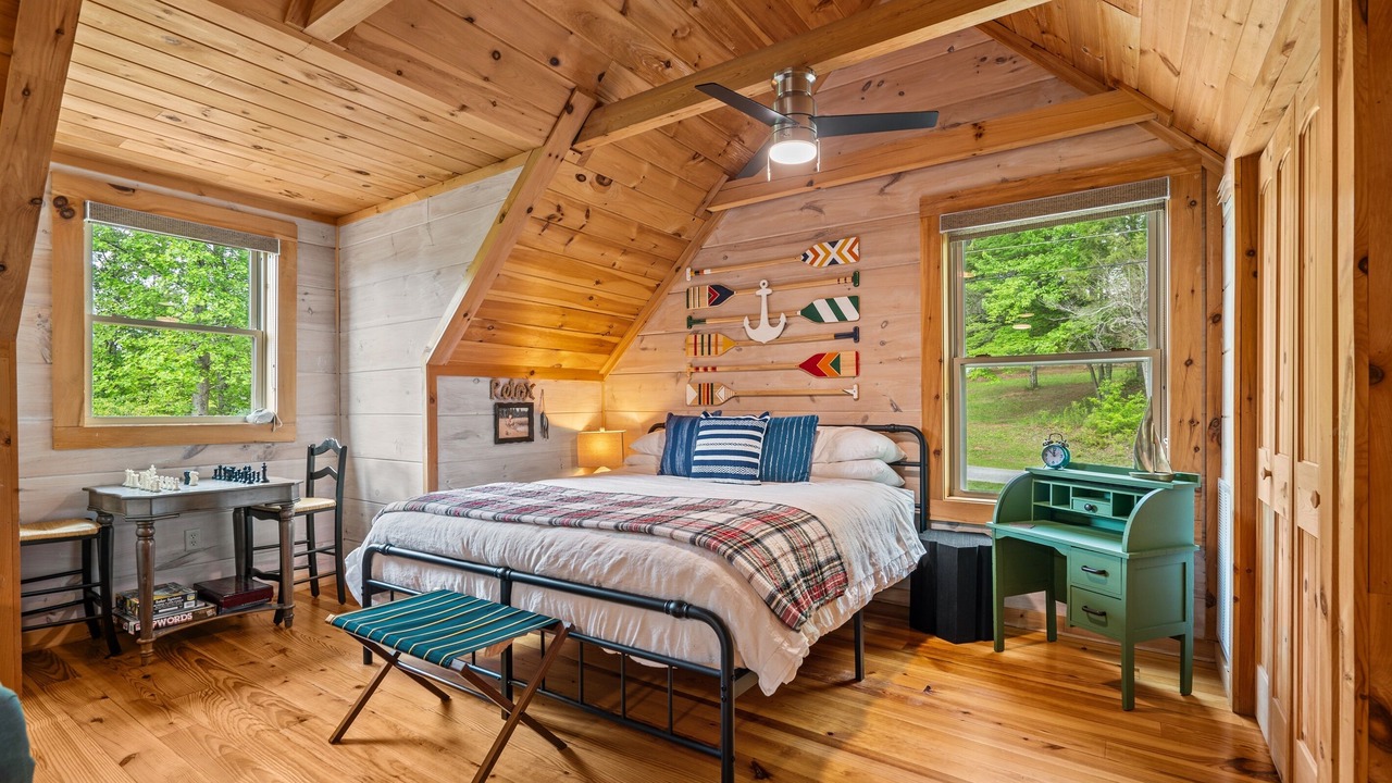 Photo of Bedroom in Seneca