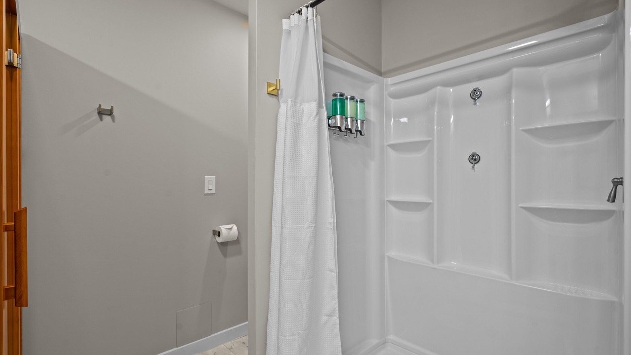 Photo of Bathroom in Seneca