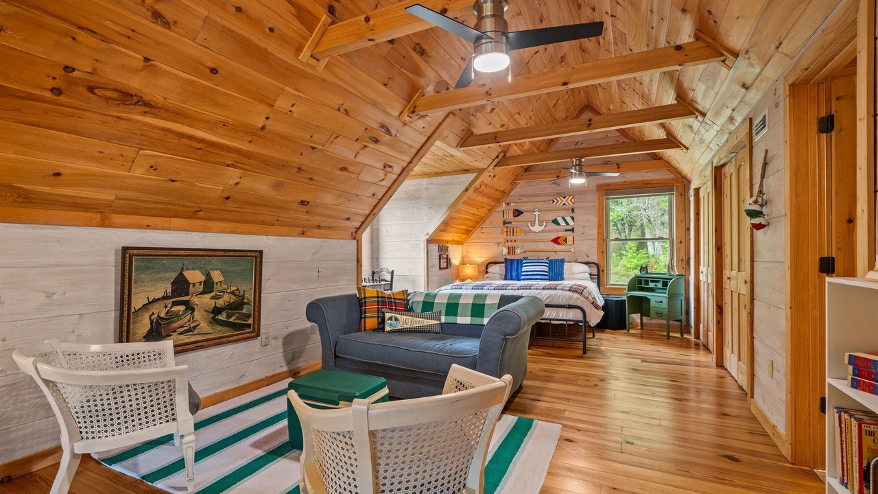 Photo of Bedroom in Seneca