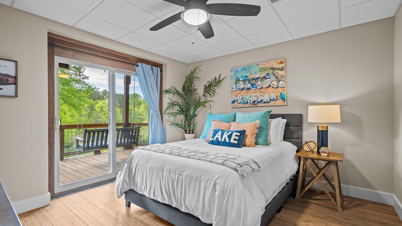 Photo of Bedroom in Seneca