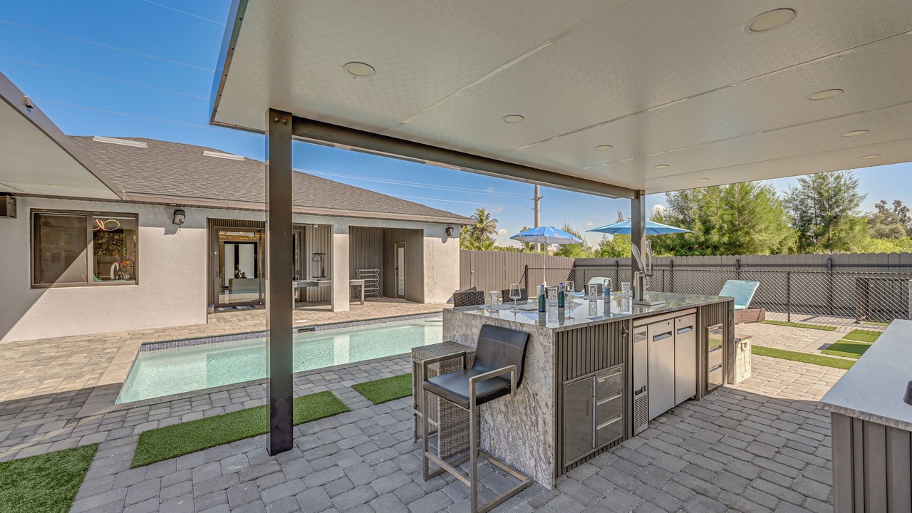 Photo of Patio Balcony in Mariner