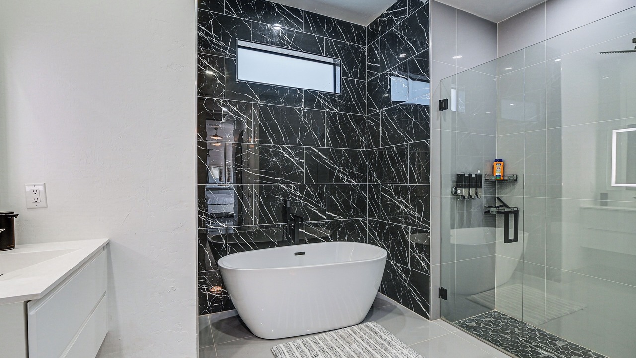 Photo of Bathroom in Mariner