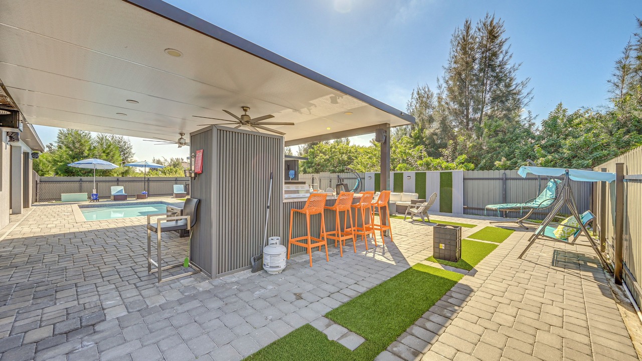 Photo of Patio Balcony in Mariner