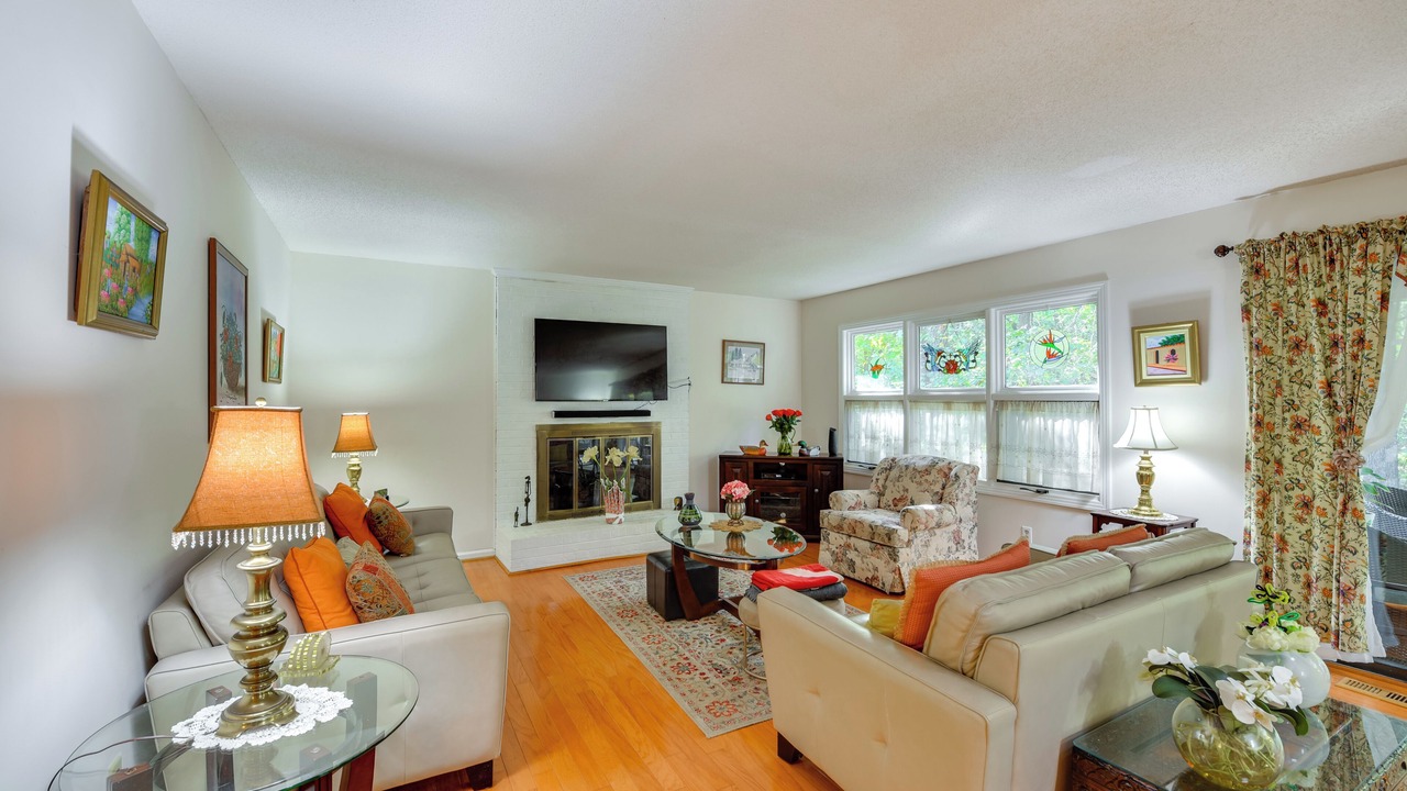 Photo of Livingroom in Olivia