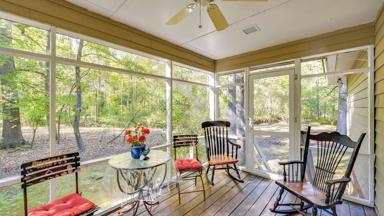 Photo of Outdoor in Olivia