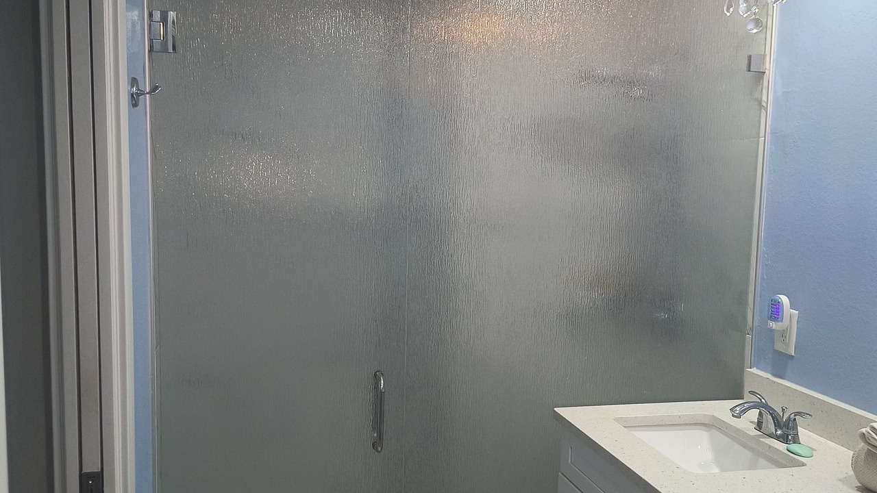 Photo of Bathroom in Mariner