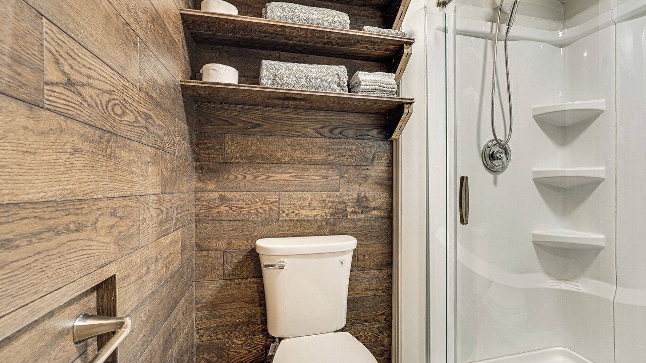 Photo of Bathroom in Appling