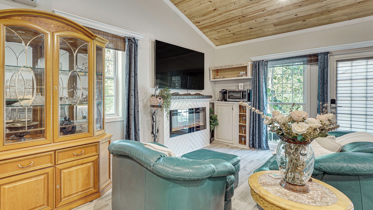Photo of Livingroom in Appling