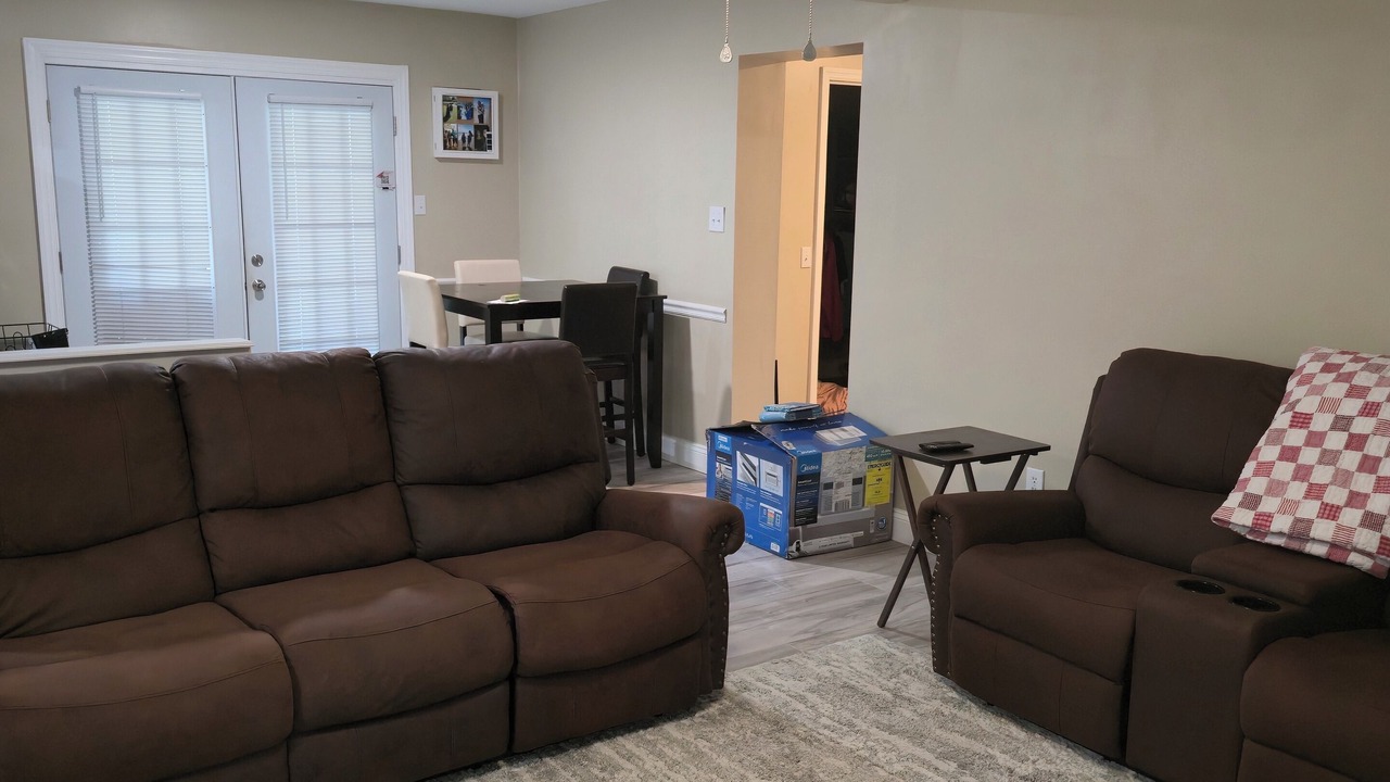 Photo of Livingroom in Hinesville
