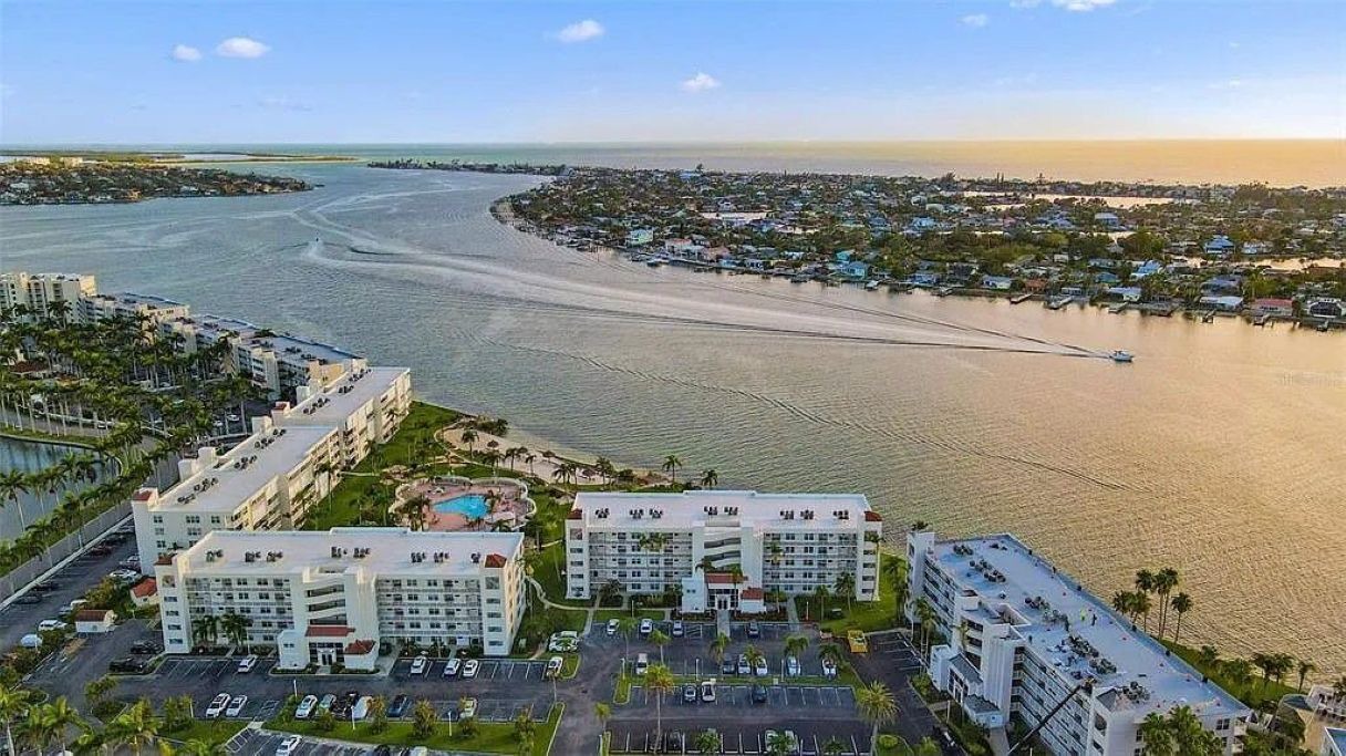 Photo of Outdoor in St. Petersburg