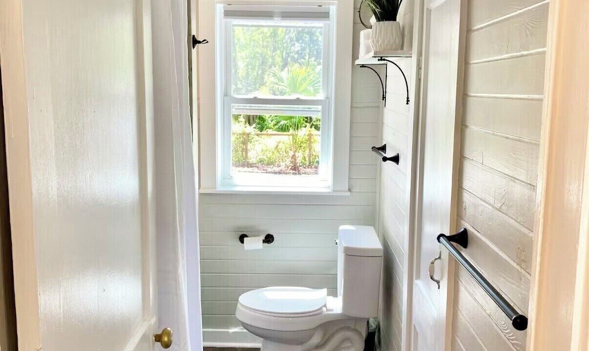 Photo of Bathroom in Port Royal