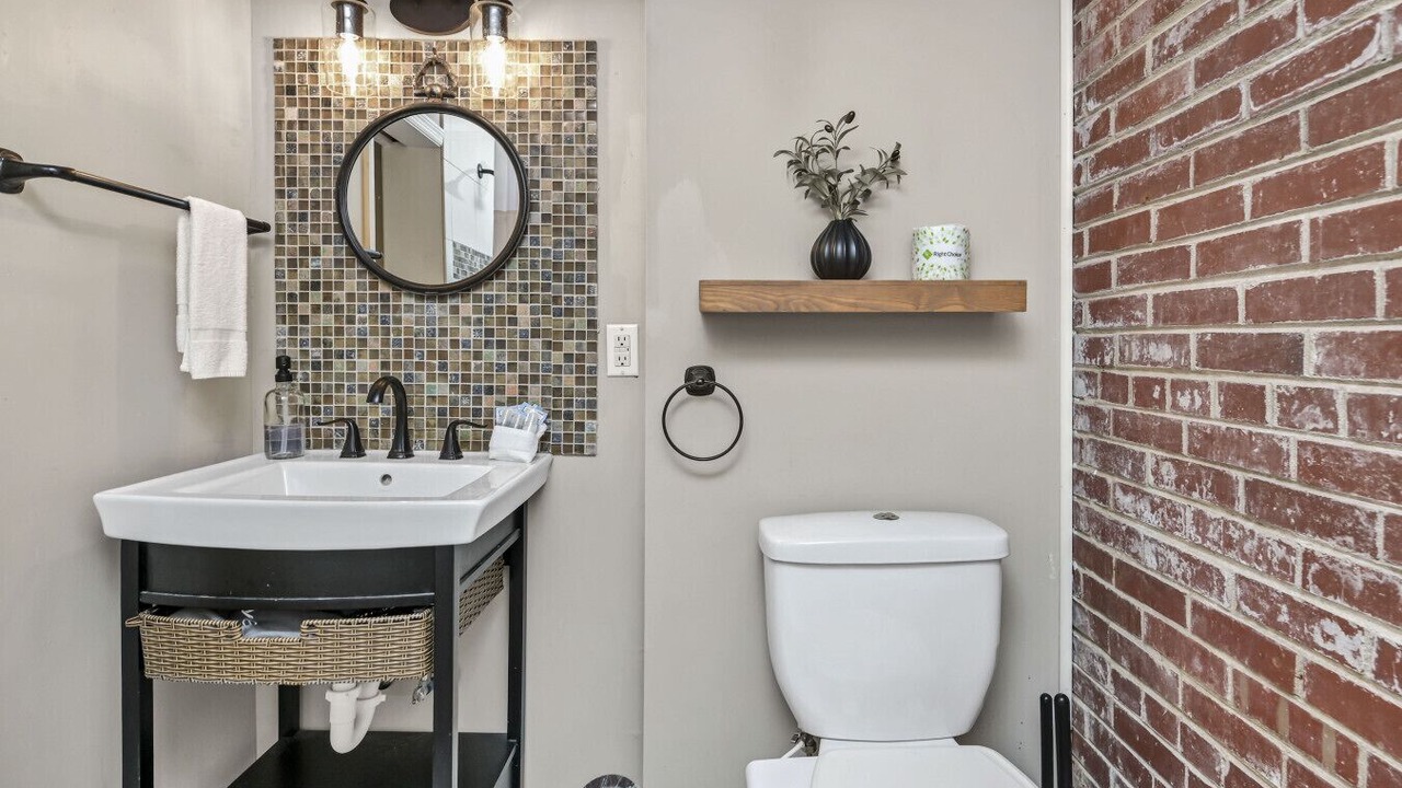 Photo of Bathroom in Forest Acres