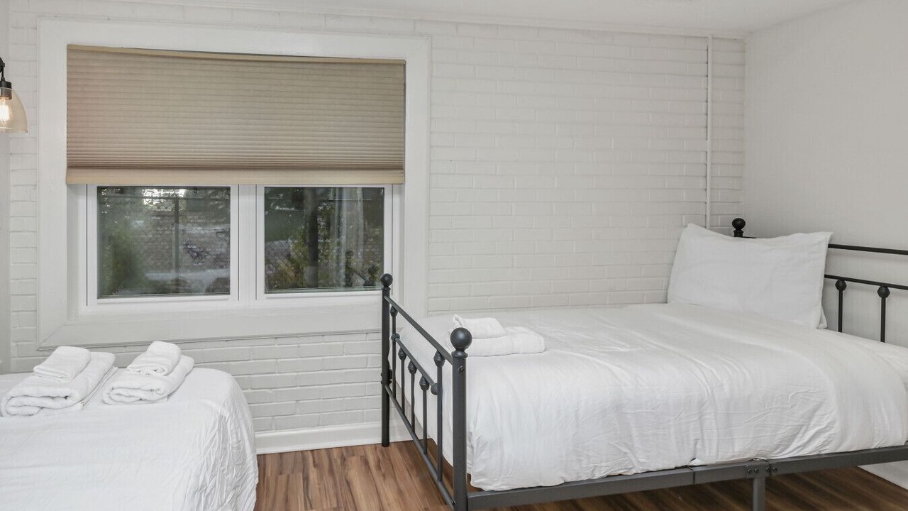 Photo of Bedroom in Forest Acres