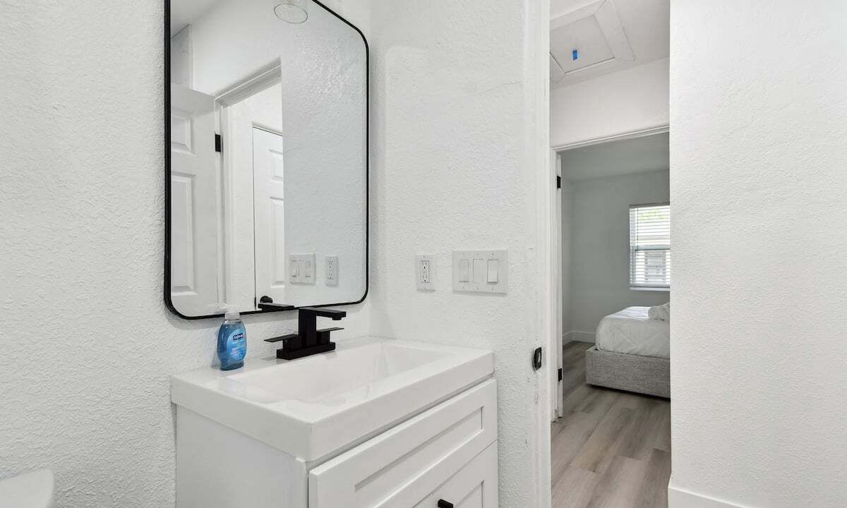 Photo of Bathroom in Treasure Island