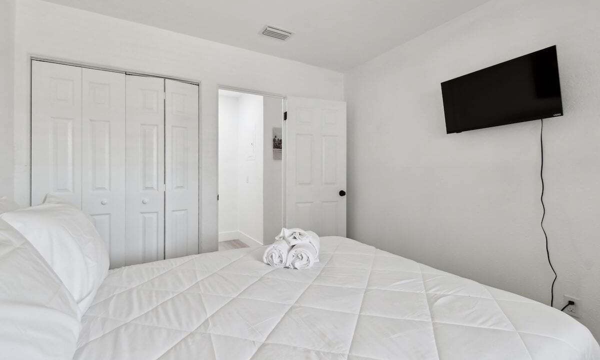 Photo of Bedroom in Treasure Island