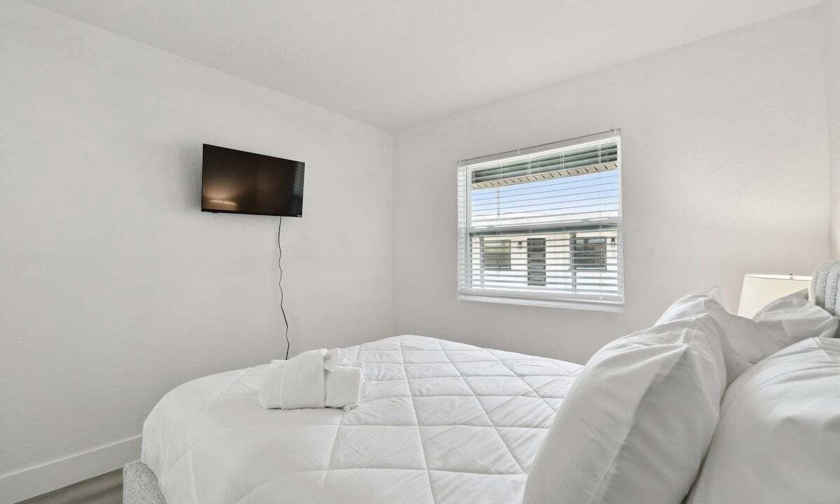 Photo of Bedroom in Treasure Island