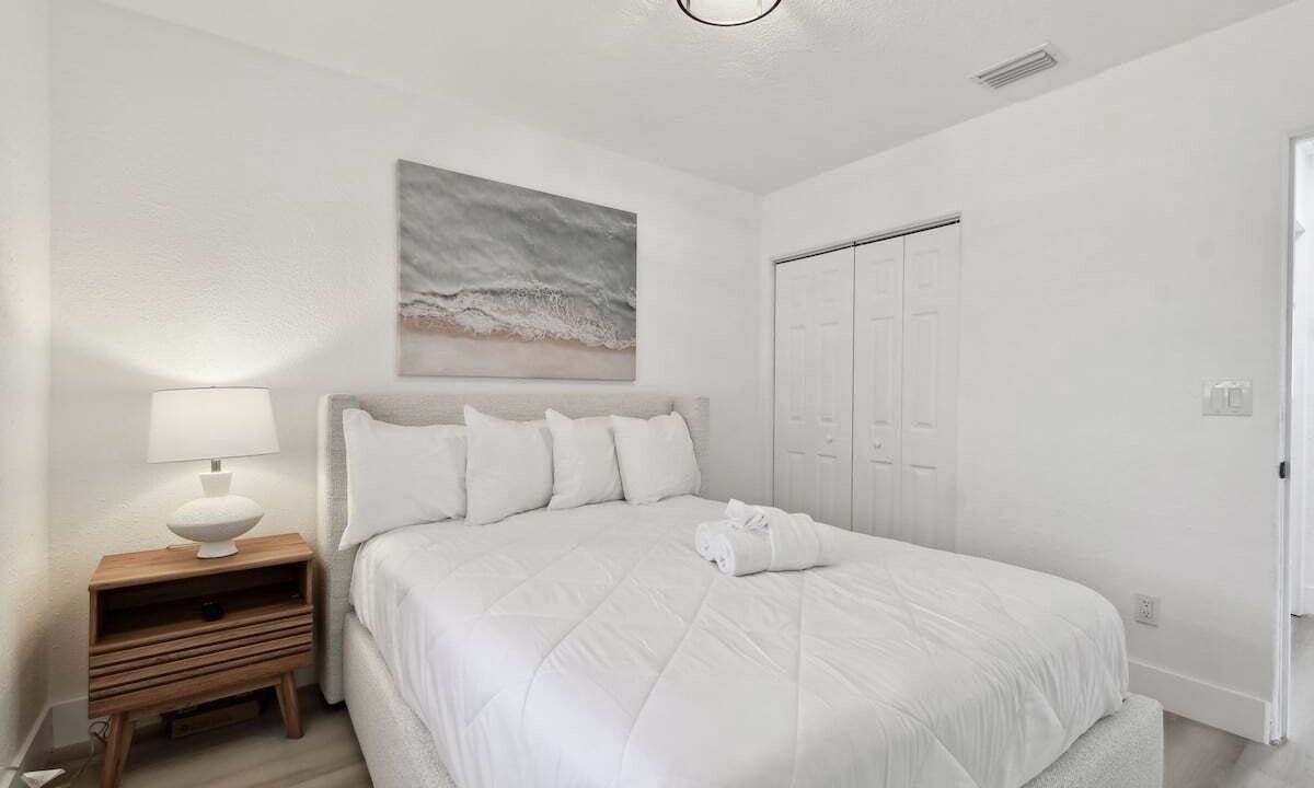 Photo of Bedroom in Treasure Island