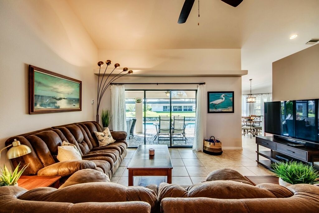 Photo of Livingroom in Trafalgar