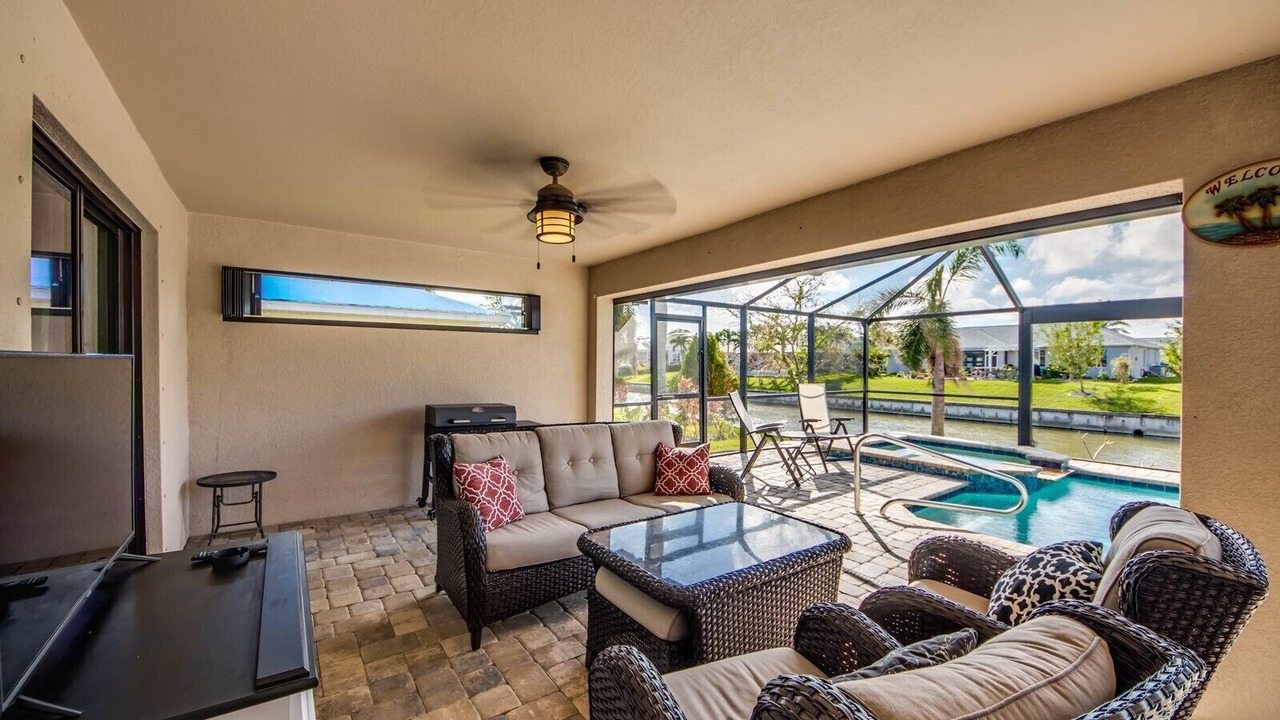 Photo of Livingroom in Trafalgar