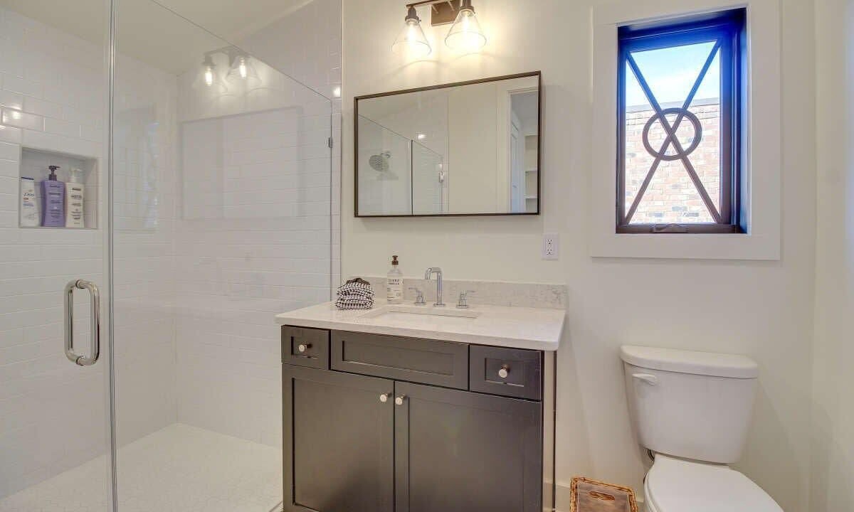 Photo of Bathroom in Hitch Village - Fred Wessels Homes