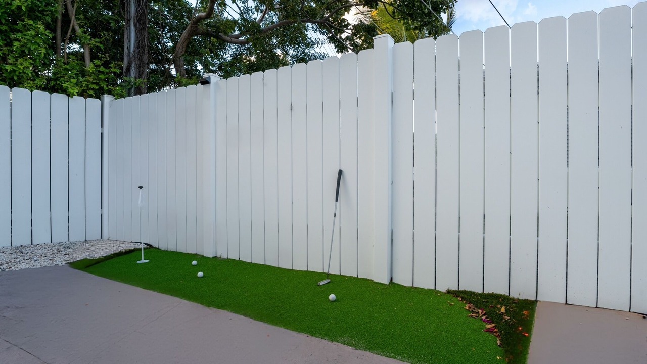 Photo of Outdoor in Tropic Palms