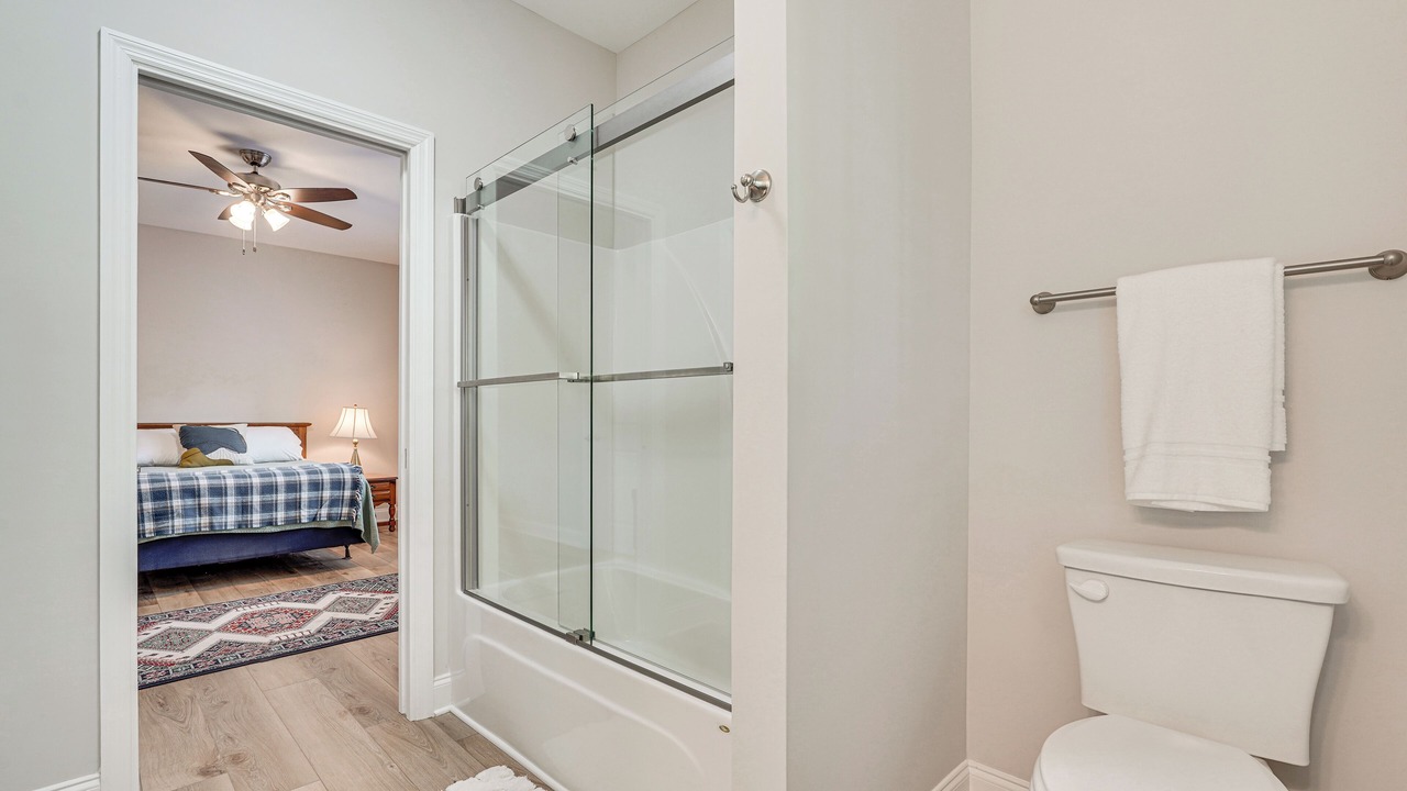 Photo of Bathroom in Modoc Shores